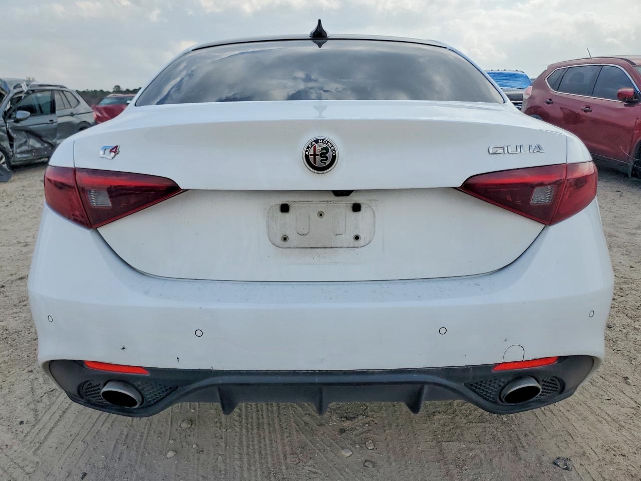 2018 ALFA ROMEO GIULIA TI Q4 photo 6