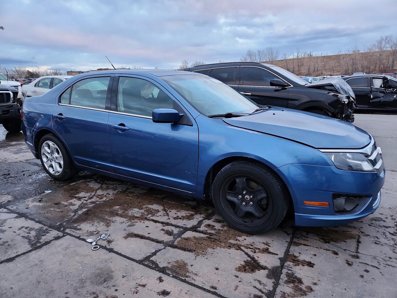 2010 FORD FUSION SE photo 4