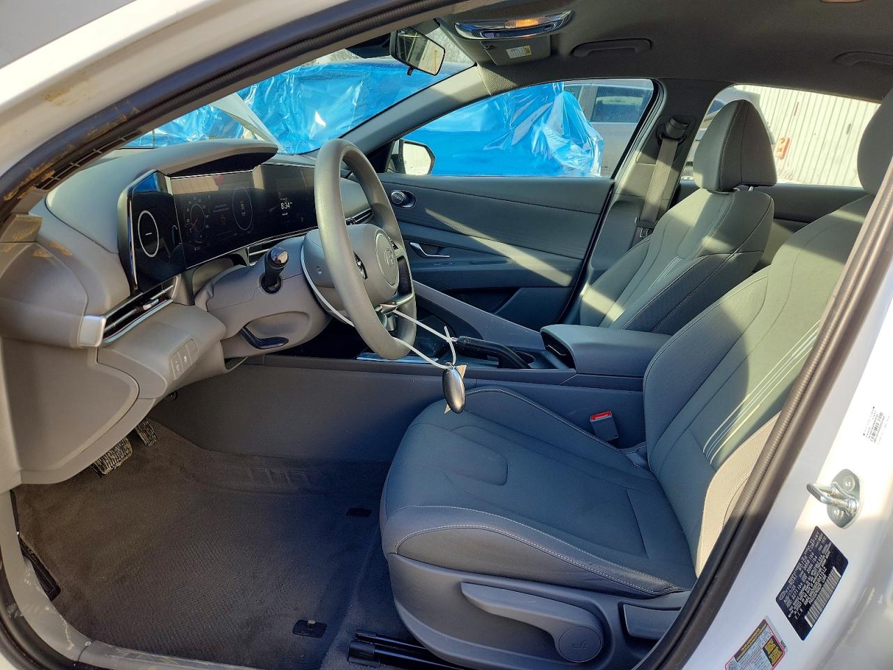 2024 HYUNDAI ELANTRA SEL photo 13