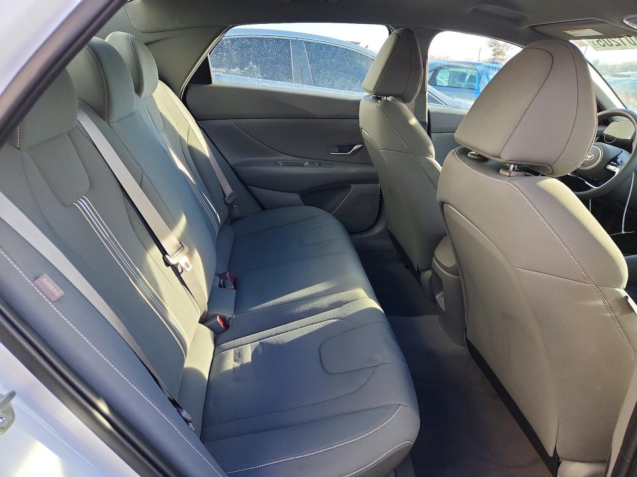 2024 HYUNDAI ELANTRA SEL photo 19