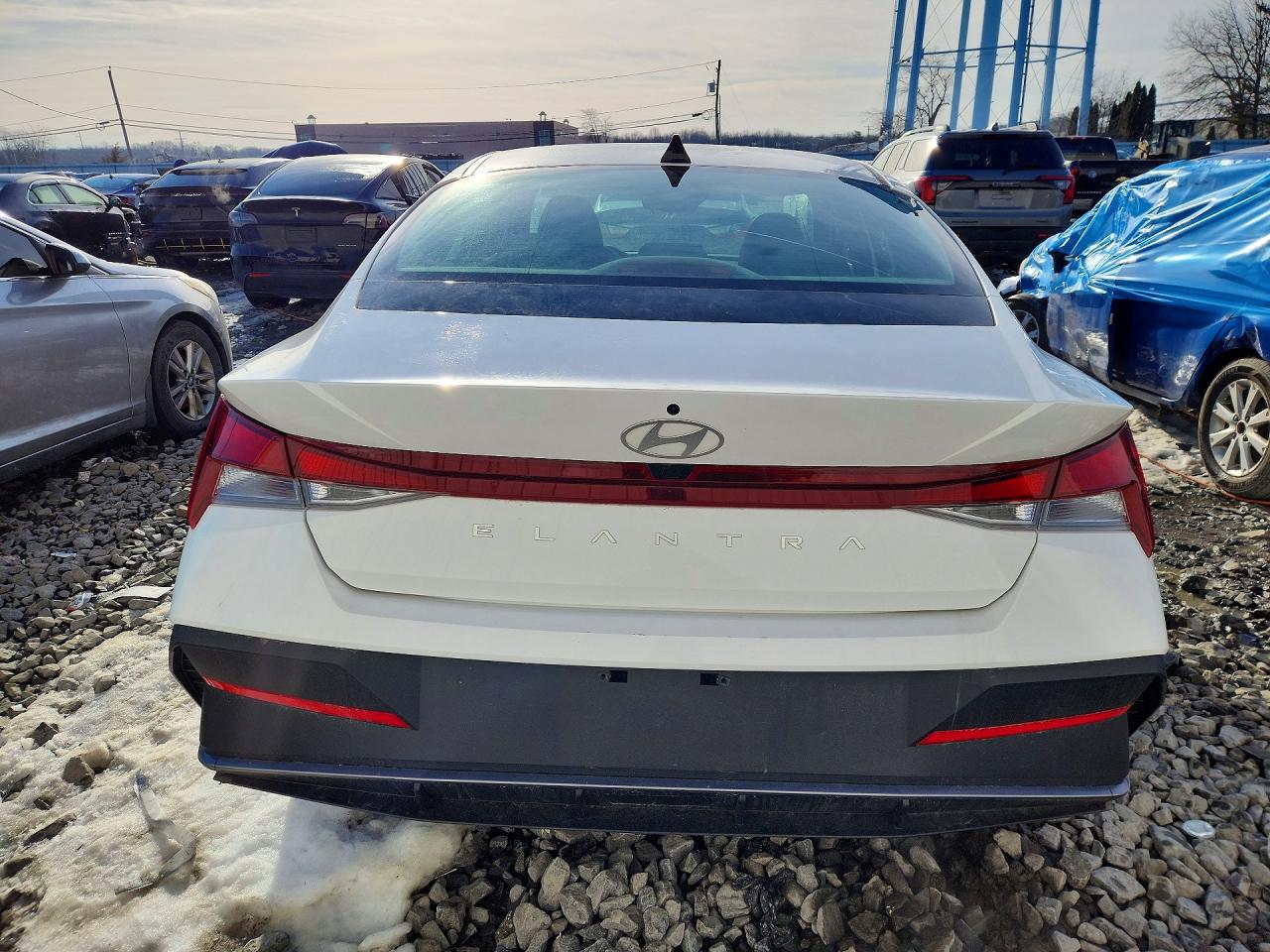 2024 HYUNDAI ELANTRA SEL photo 11
