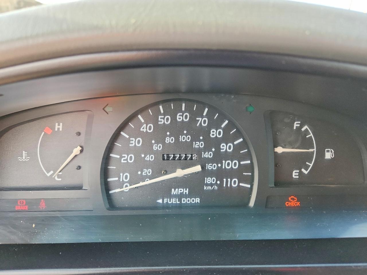 2001 TOYOTA TACOMA BASE photo 9