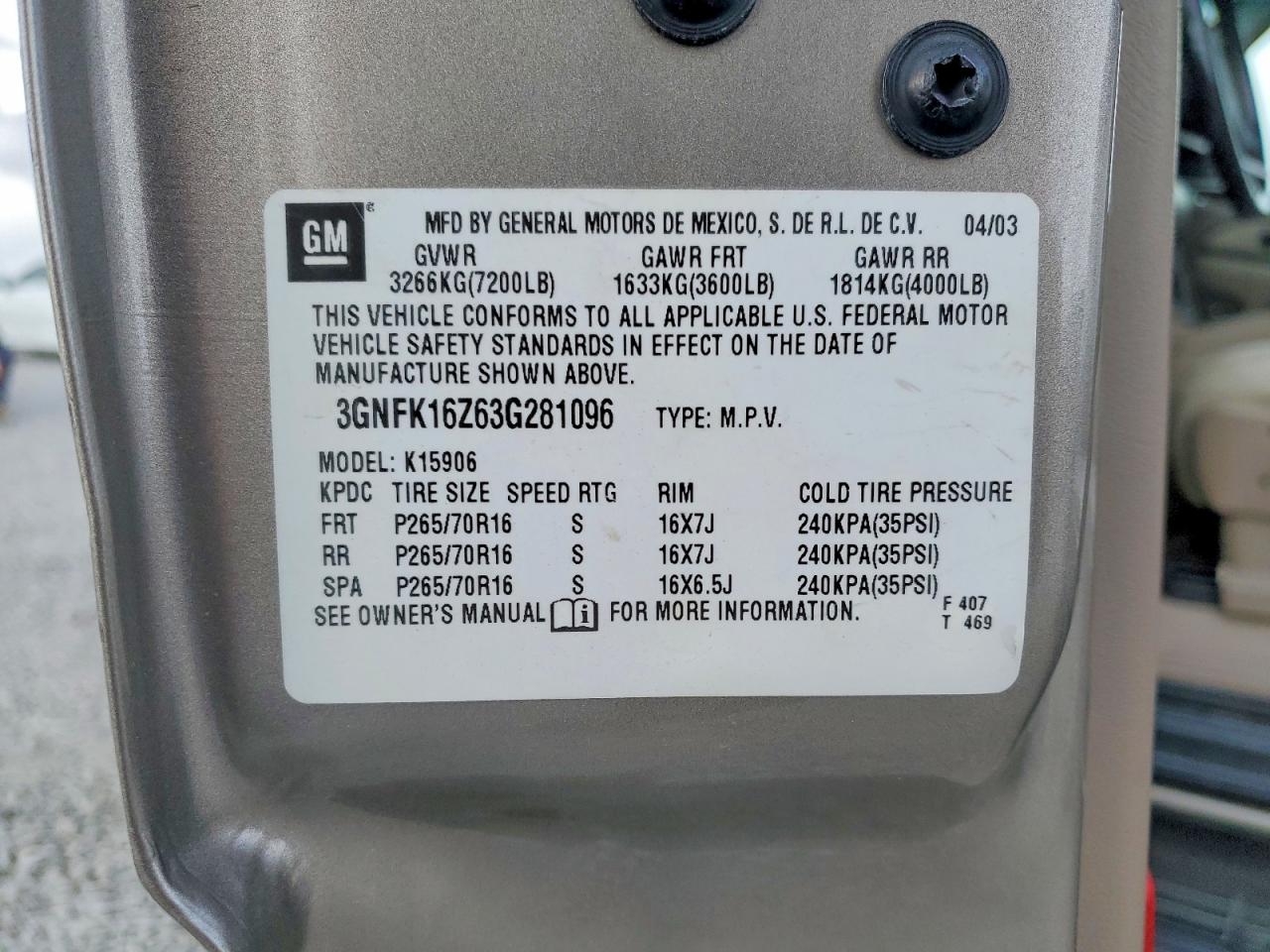 2003 CHEVROLET SUBURBAN K1500 photo 25