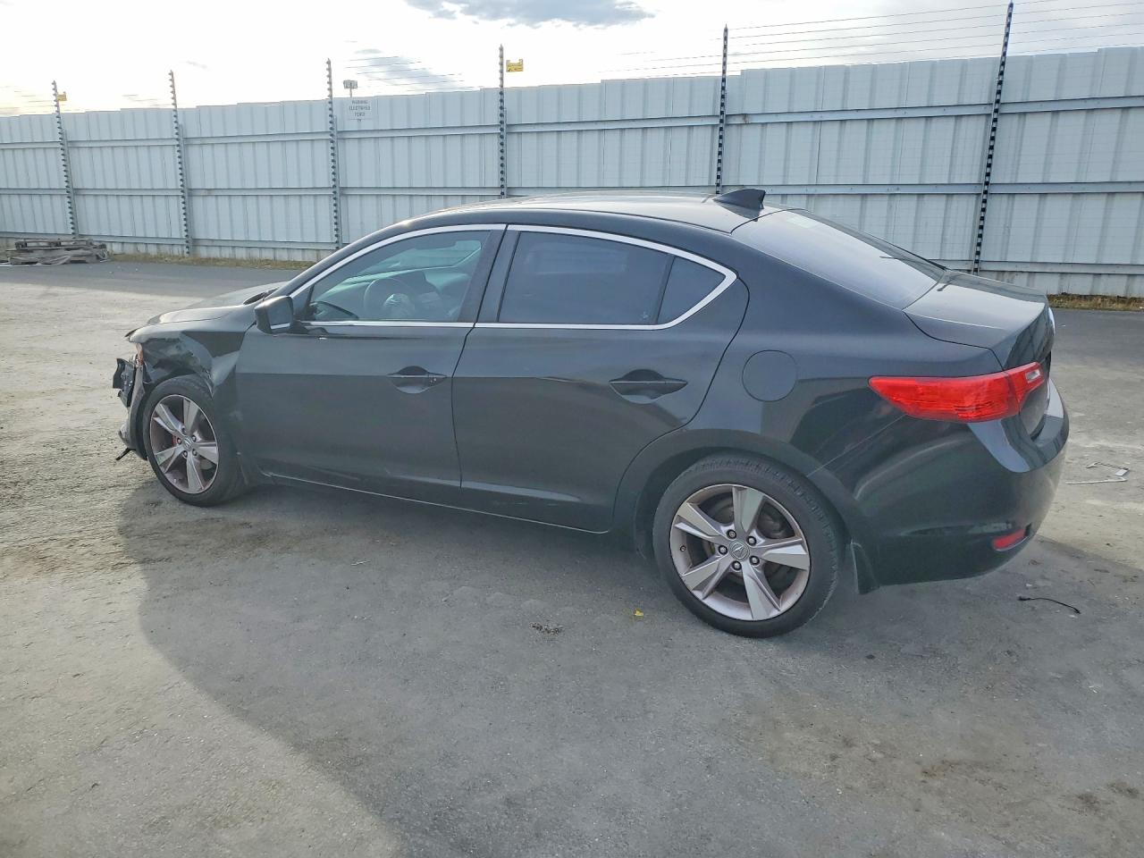 2014 ACURA ILX 20 photo 2