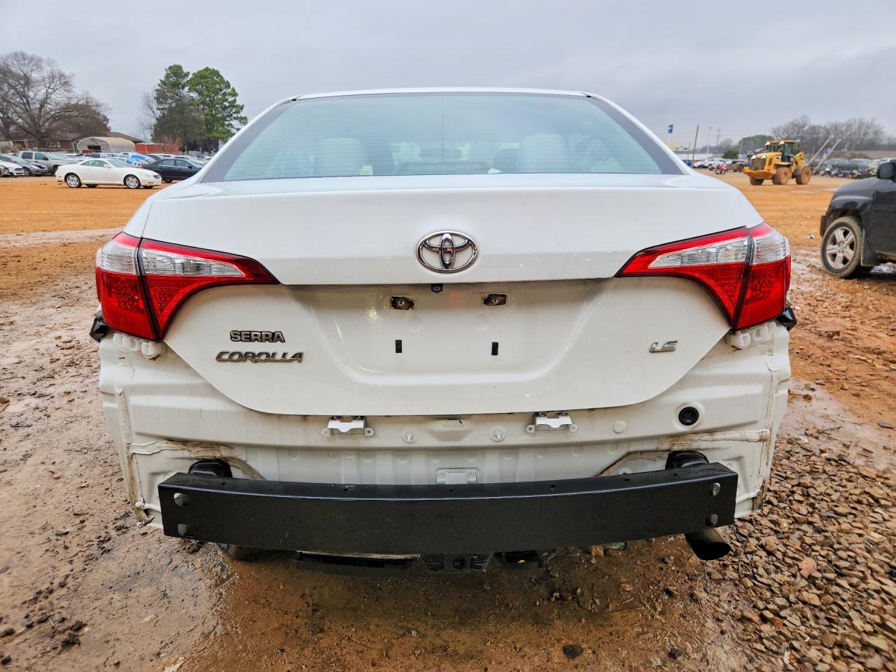 2015 TOYOTA COROLLA LE photo 11