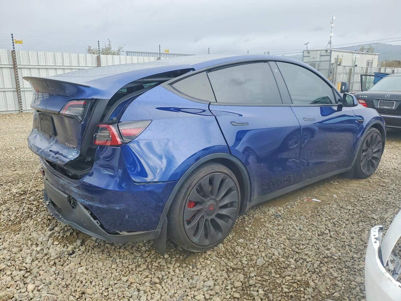2021 TESLA MODEL Y photo 3
