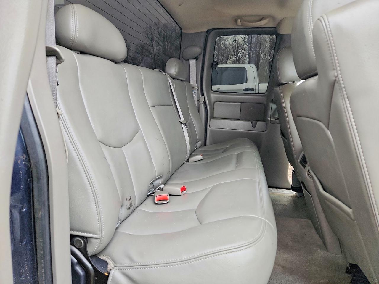 2006 CHEVROLET SILVERADO C1500 photo 19