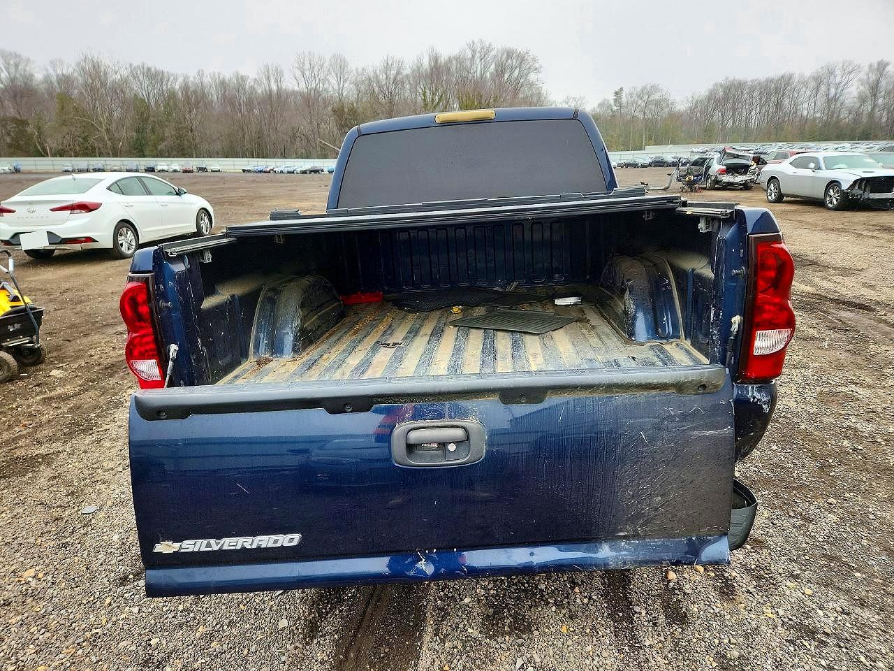 2006 CHEVROLET SILVERADO C1500 photo 11