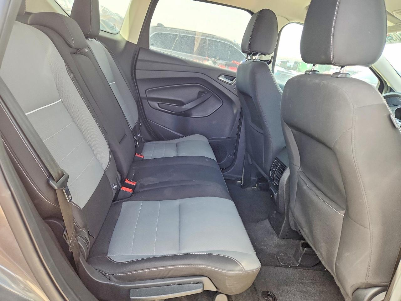 2014 FORD ESCAPE SE photo 28