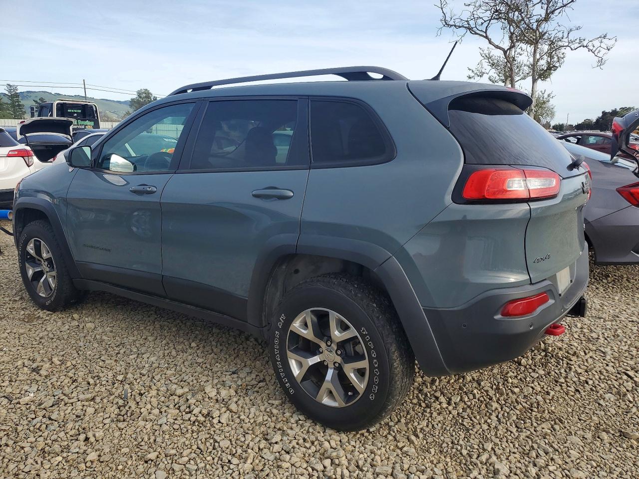 2014 JEEP CHEROKEE TRAILHAWK photo 4