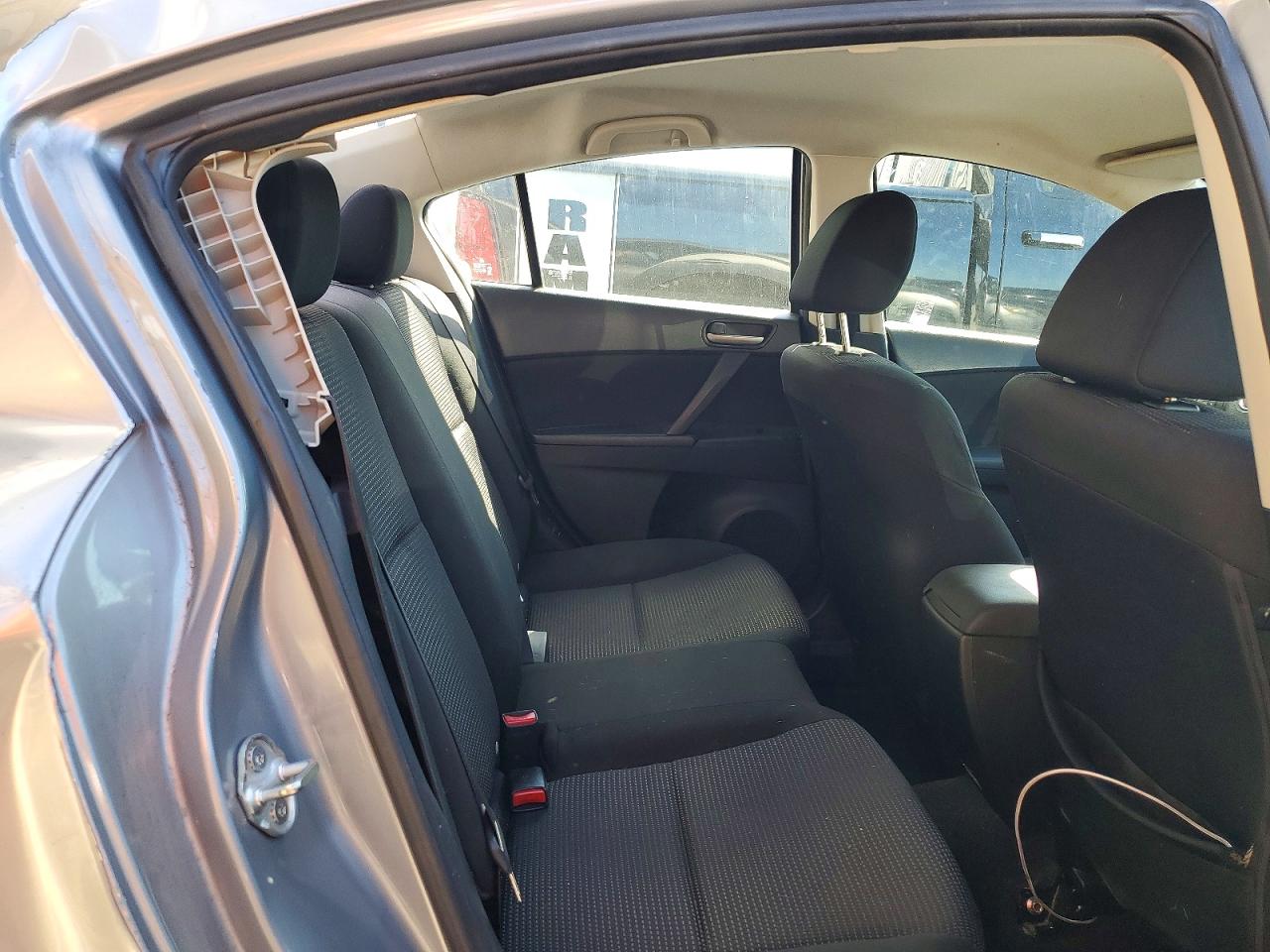 2013 MAZDA 3 I photo 10