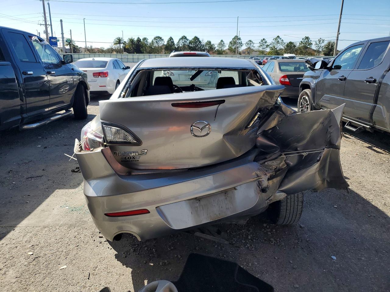 2013 MAZDA 3 I photo 6