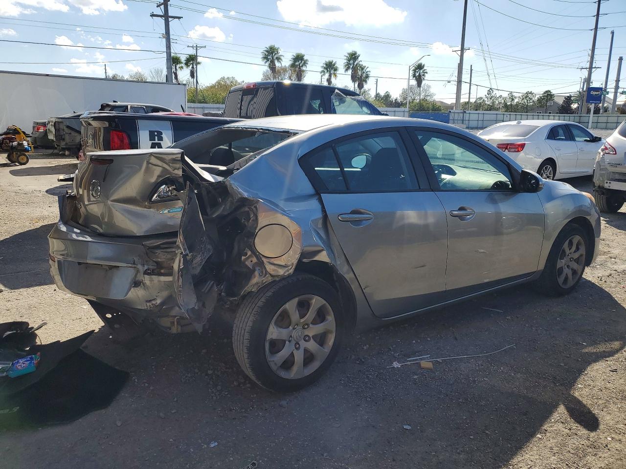 2013 MAZDA 3 I photo 3