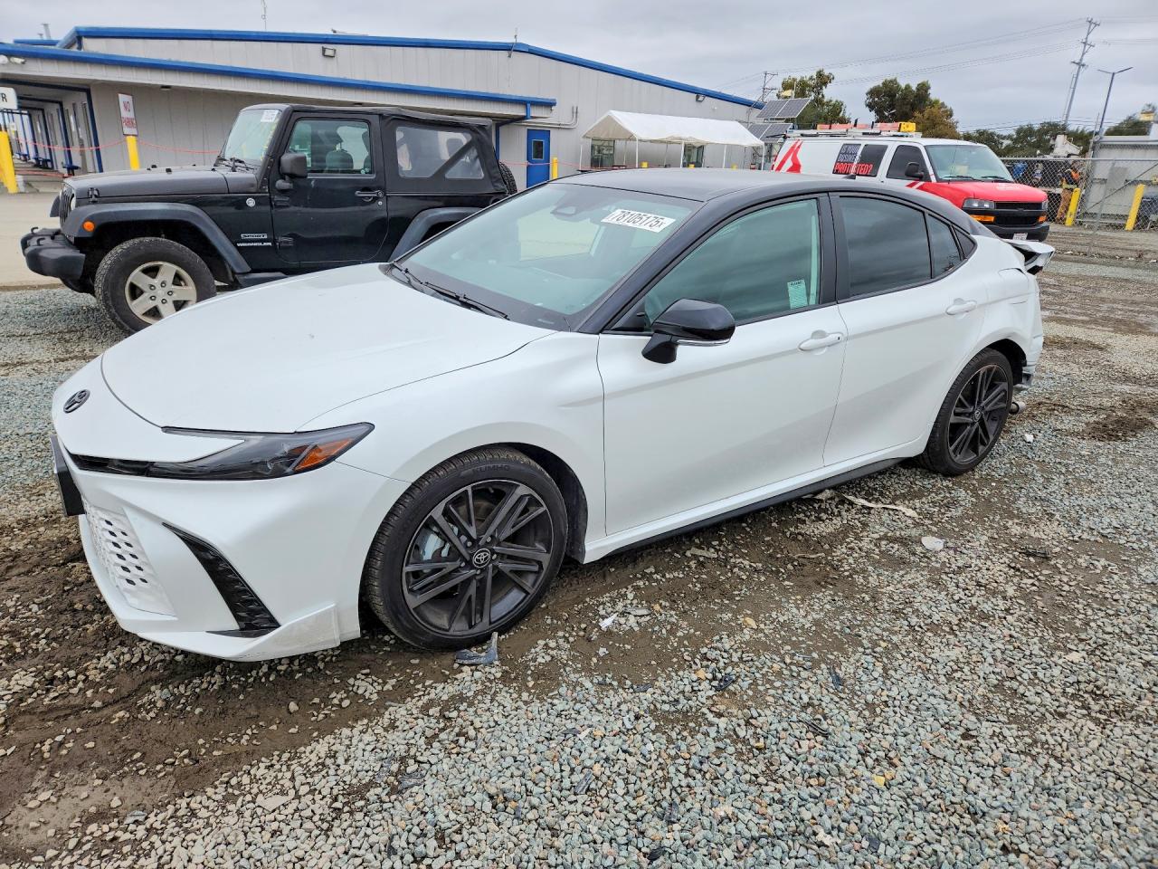 2025 TOYOTA CAMRY