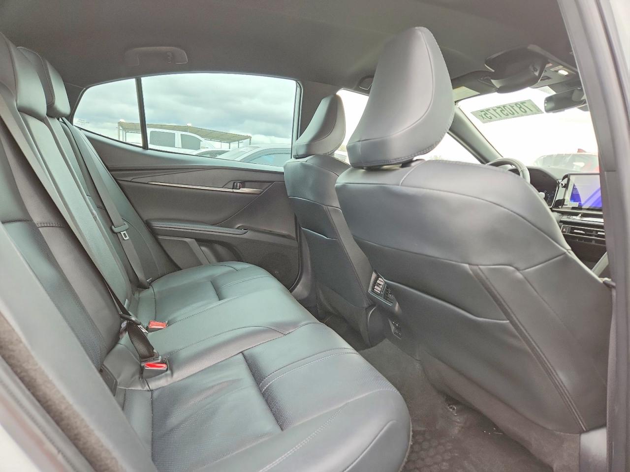 2025 TOYOTA CAMRY XSE photo 10