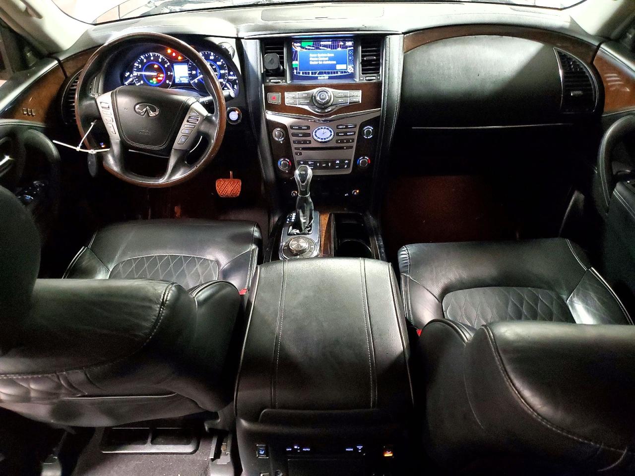 2019 INFINITI QX80 LUXE photo 15