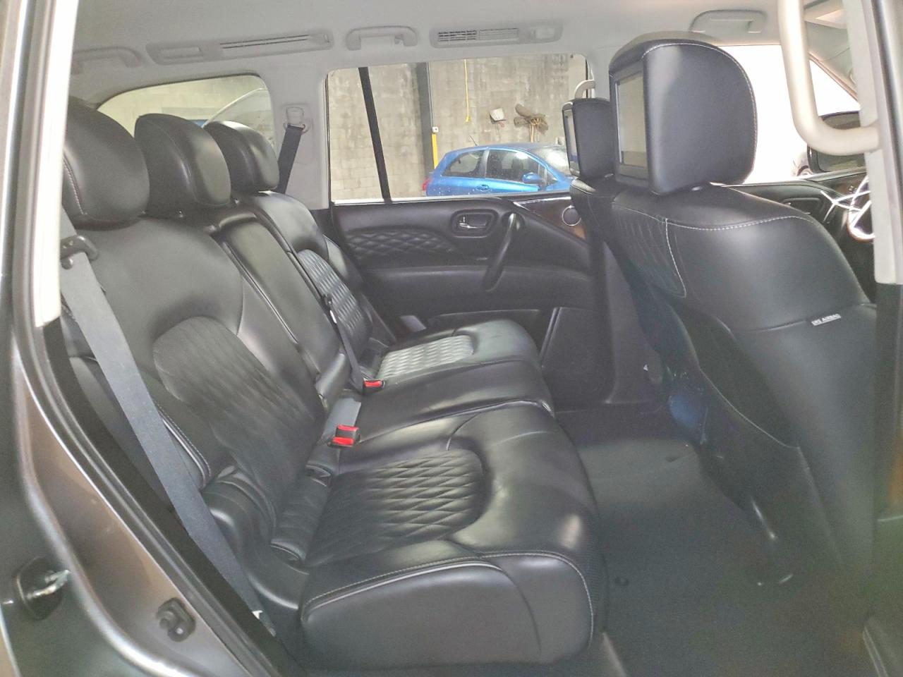 2019 INFINITI QX80 LUXE photo 21