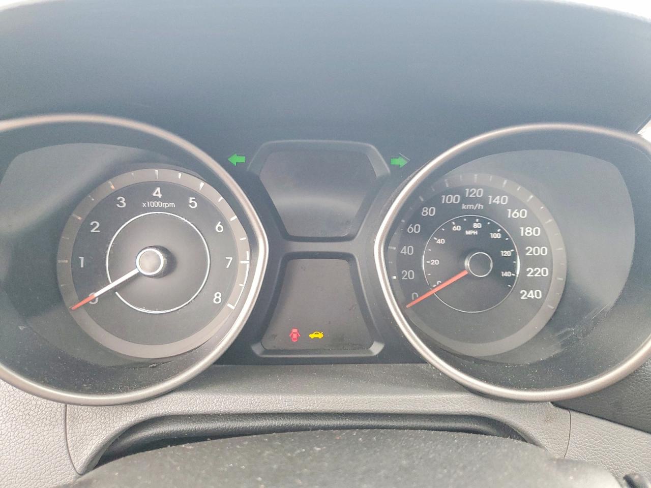 2013 HYUNDAI ELANTRA GLS photo 9