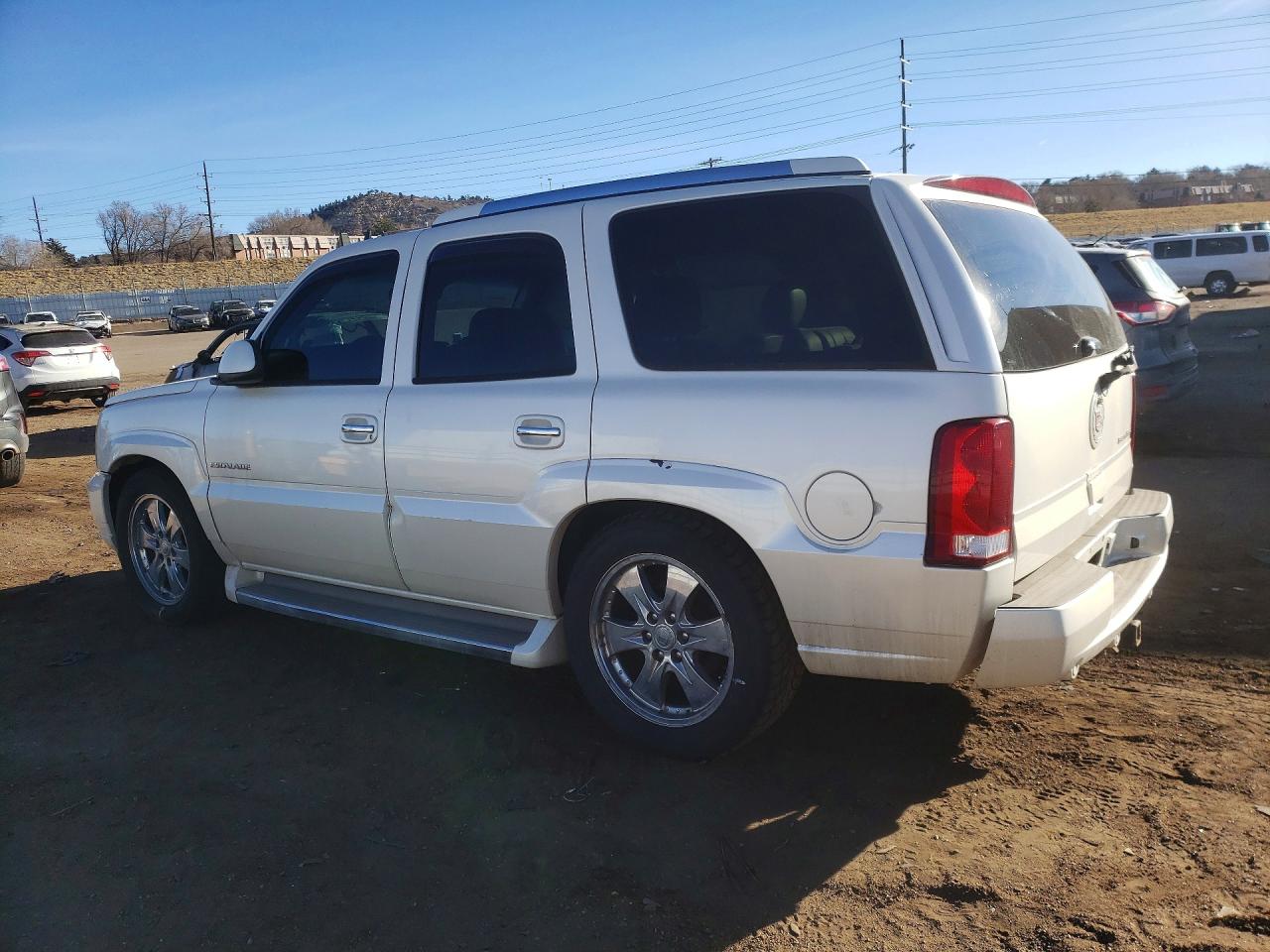 2006 CADILLAC ESCALADE LUXURY photo 2