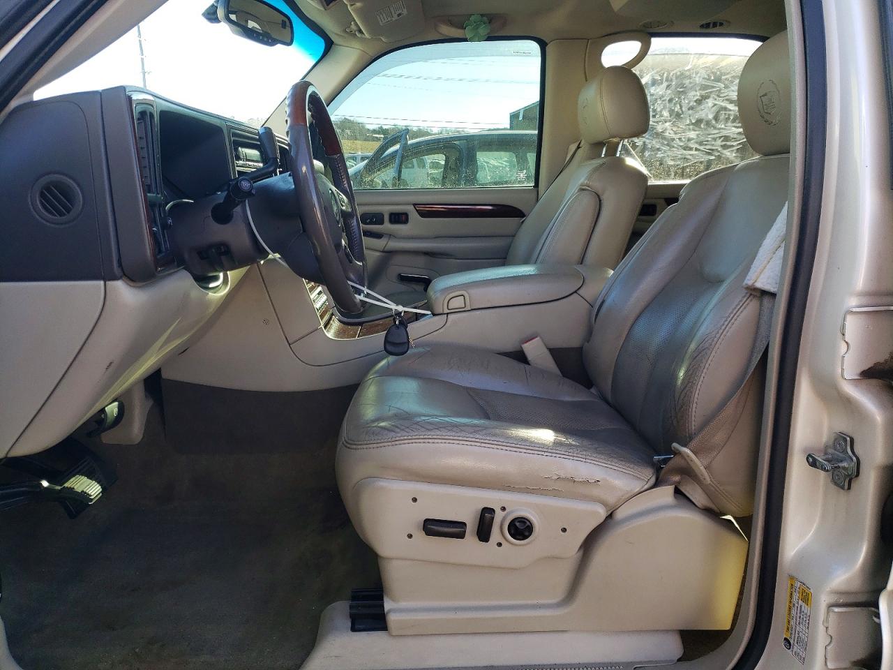 2006 CADILLAC ESCALADE LUXURY photo 7