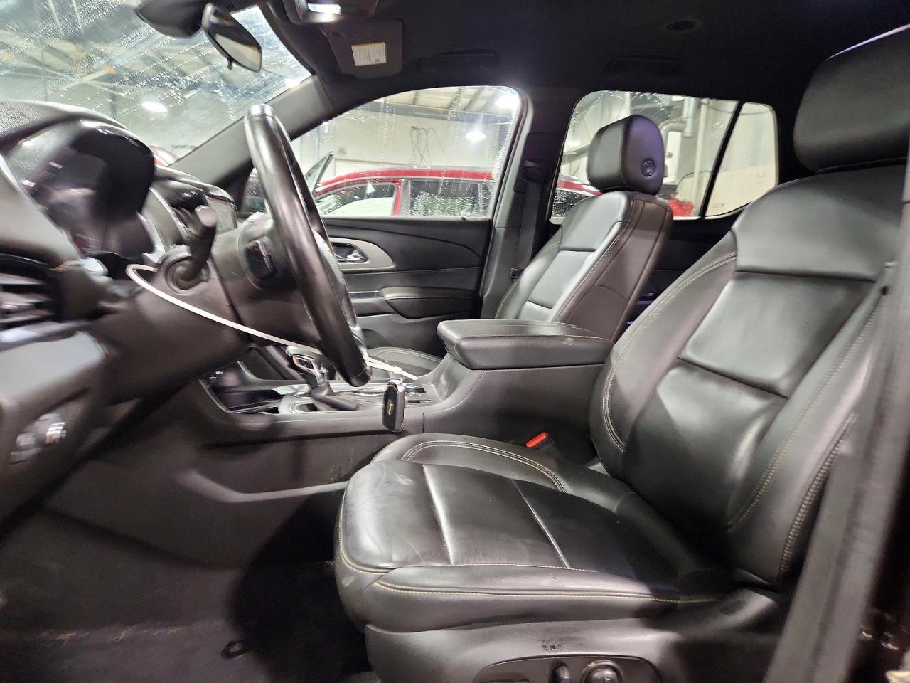 2023 CHEVROLET TRAVERSE LT photo 13