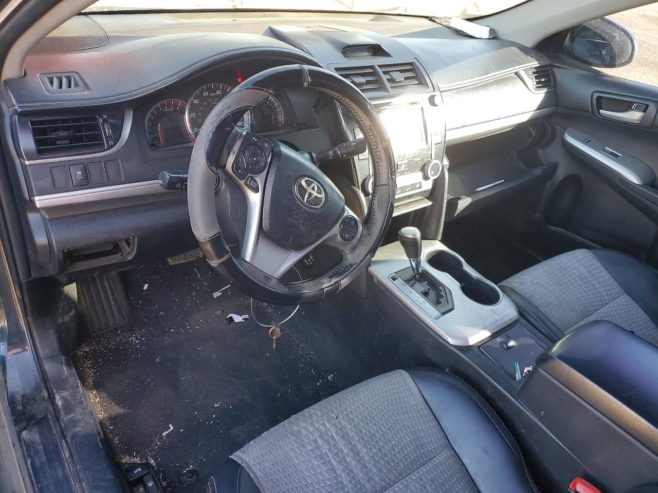 2012 TOYOTA CAMRY BASE photo 8
