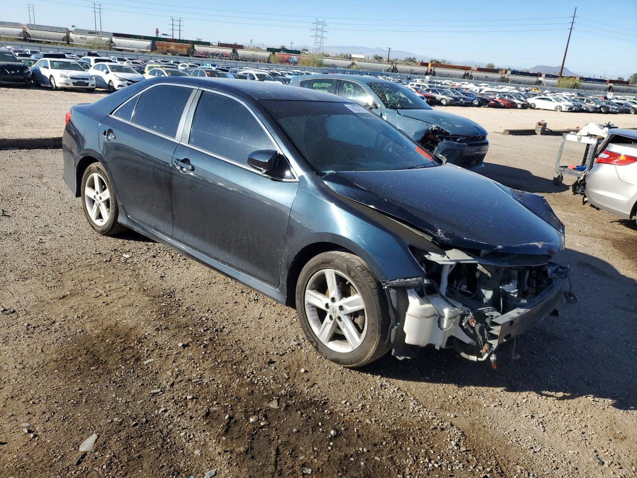 2012 TOYOTA CAMRY BASE photo 4