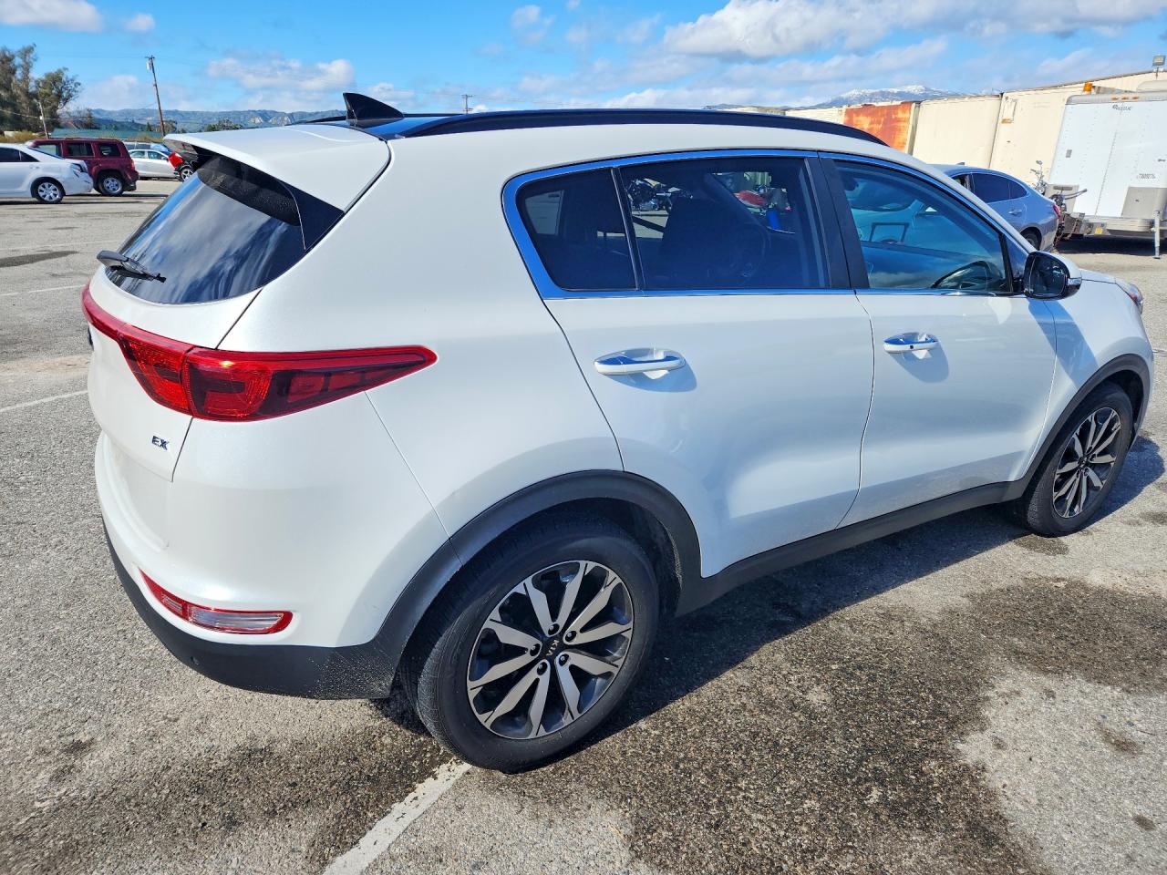 2019 KIA SPORTAGE EX photo 3