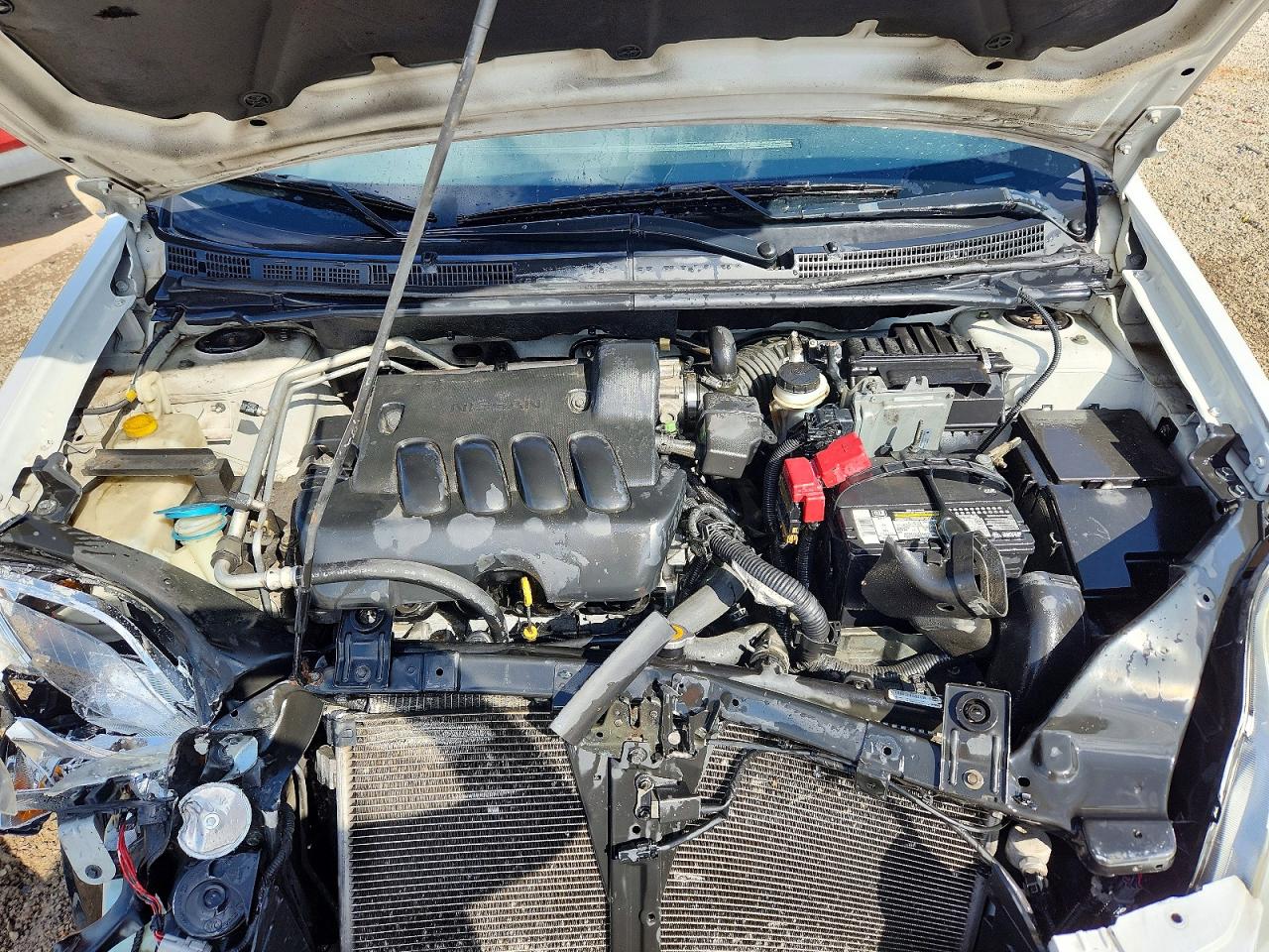 2011 NISSAN SENTRA 2.0 photo 31