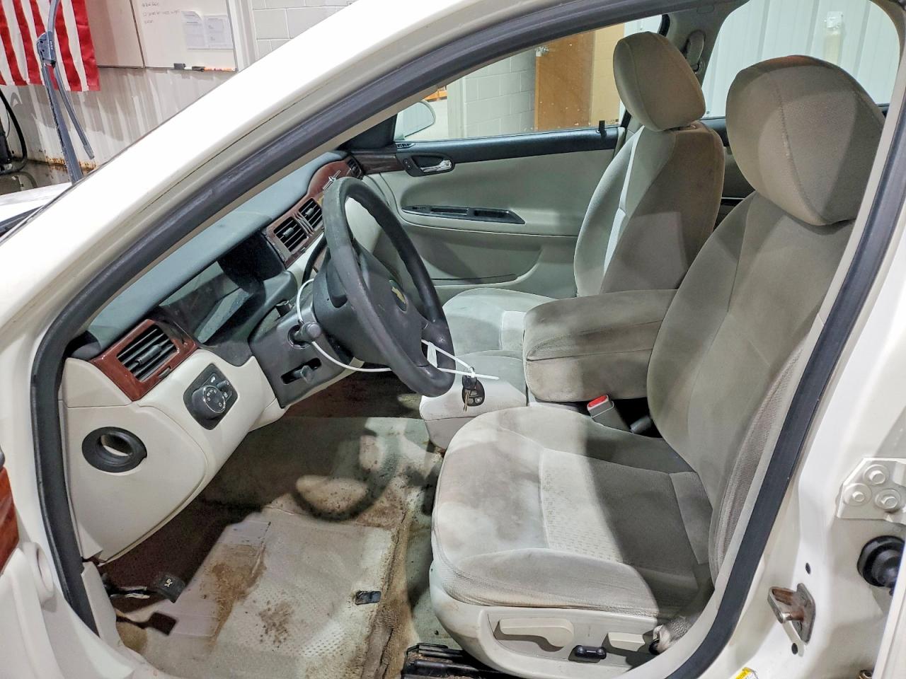 2009 CHEVROLET IMPALA LS photo 19