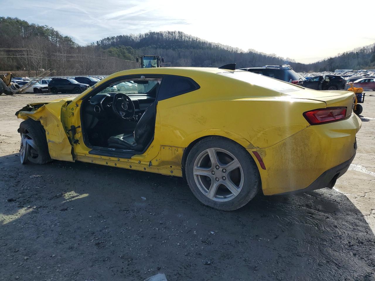2016 CHEVROLET CAMARO LT photo 2