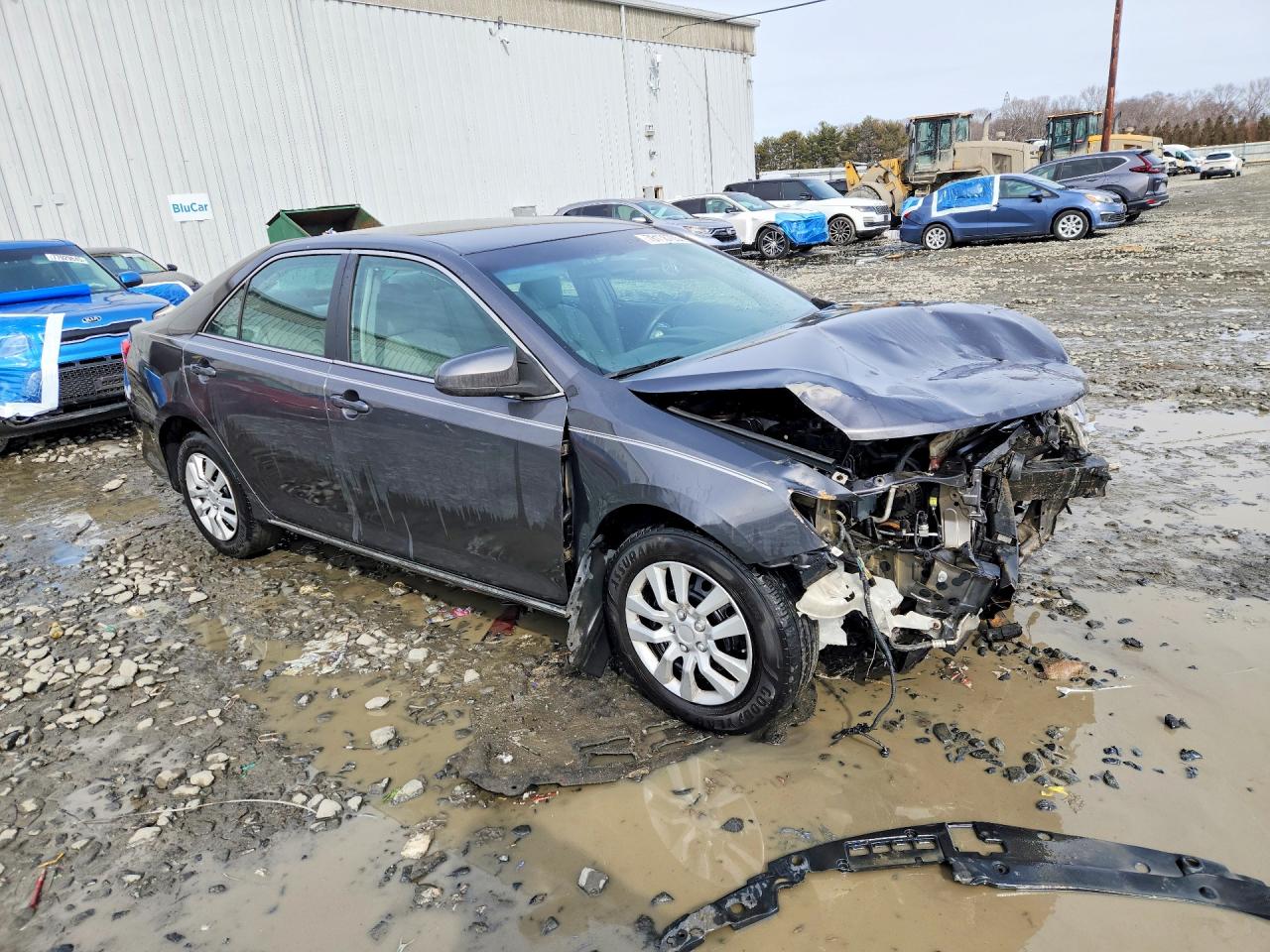 2014 TOYOTA CAMRY LE photo 7