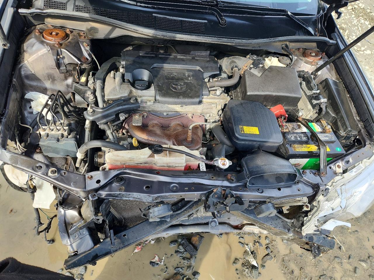 2014 TOYOTA CAMRY LE photo 21