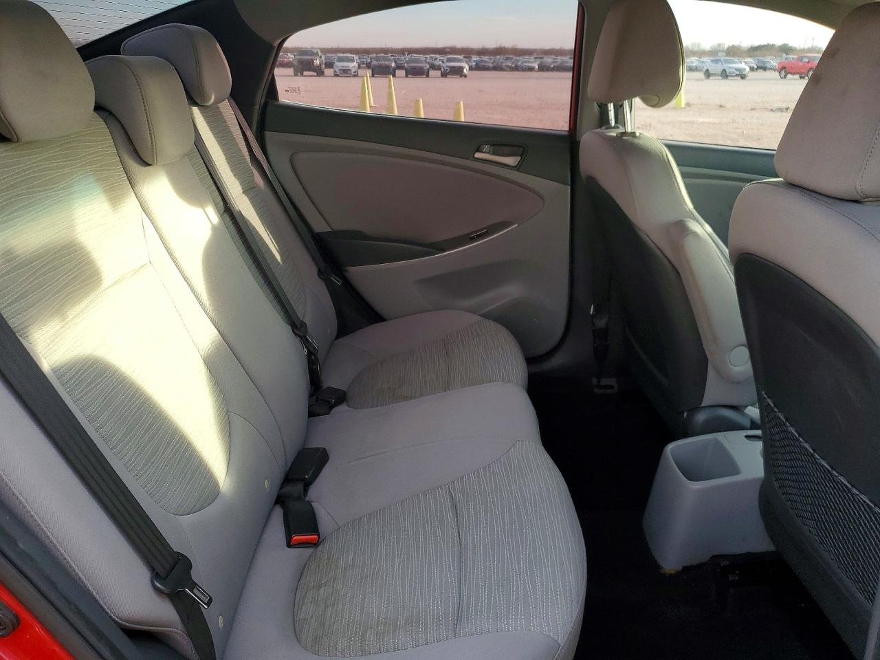 2017 HYUNDAI ACCENT SE photo 19