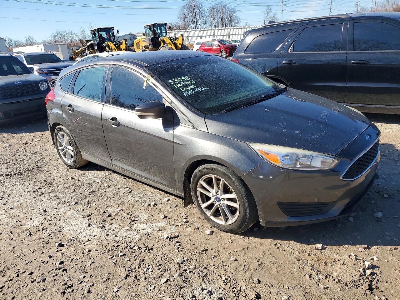 2017 FORD FOCUS SE photo 7
