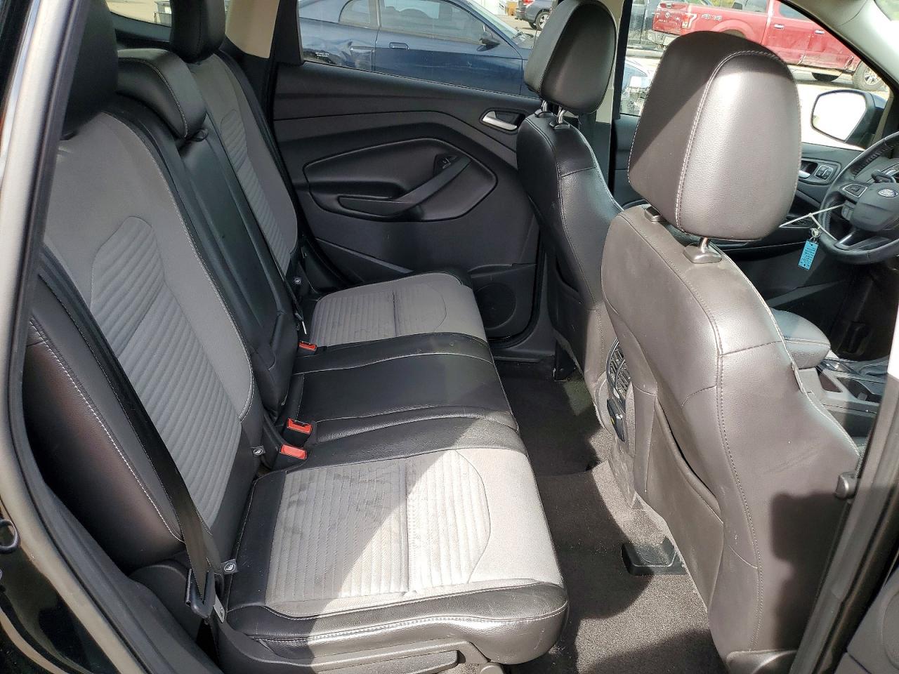 2017 FORD ESCAPE TITANIUM photo 11