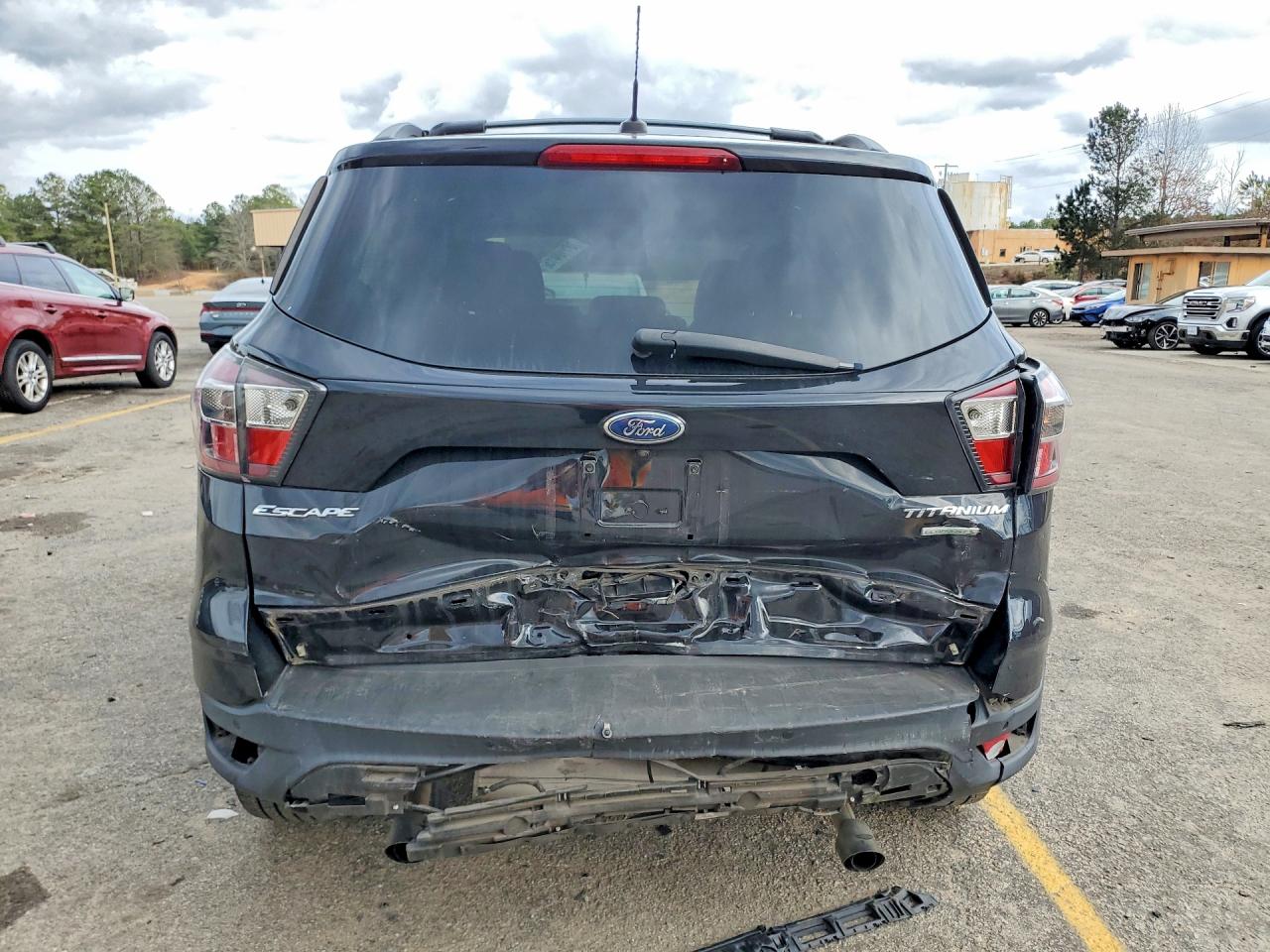 2017 FORD ESCAPE TITANIUM photo 6