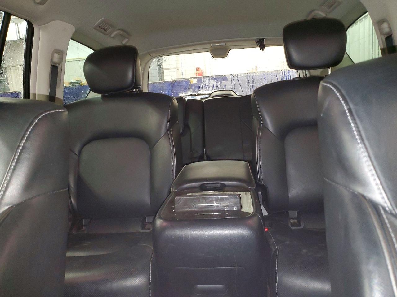 2022 INFINITI QX80 LUXE photo 10
