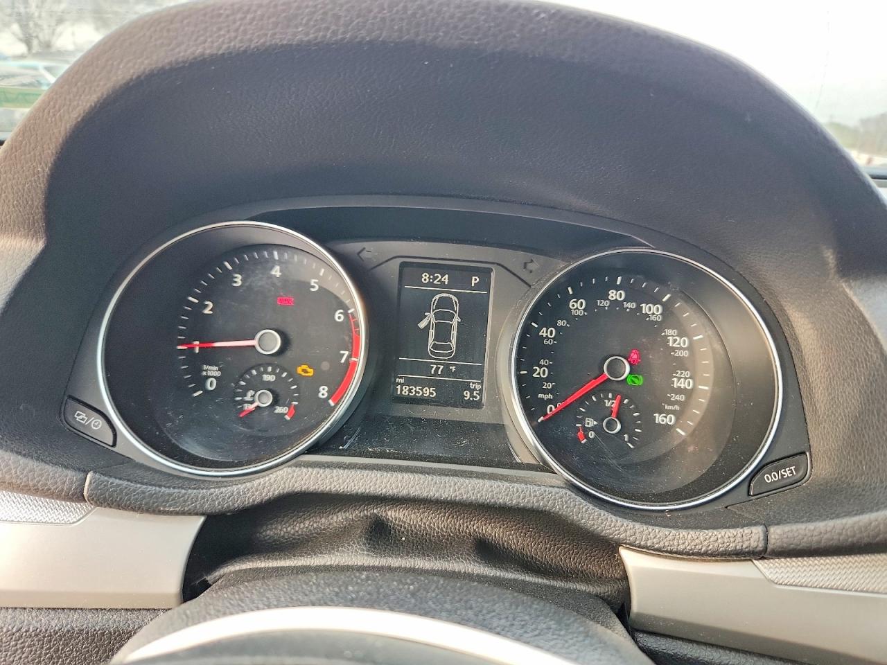 2017 VOLKSWAGEN PASSAT S photo 9