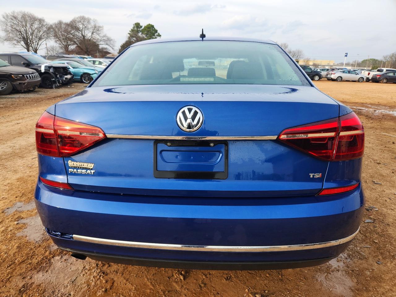 2017 VOLKSWAGEN PASSAT S photo 6