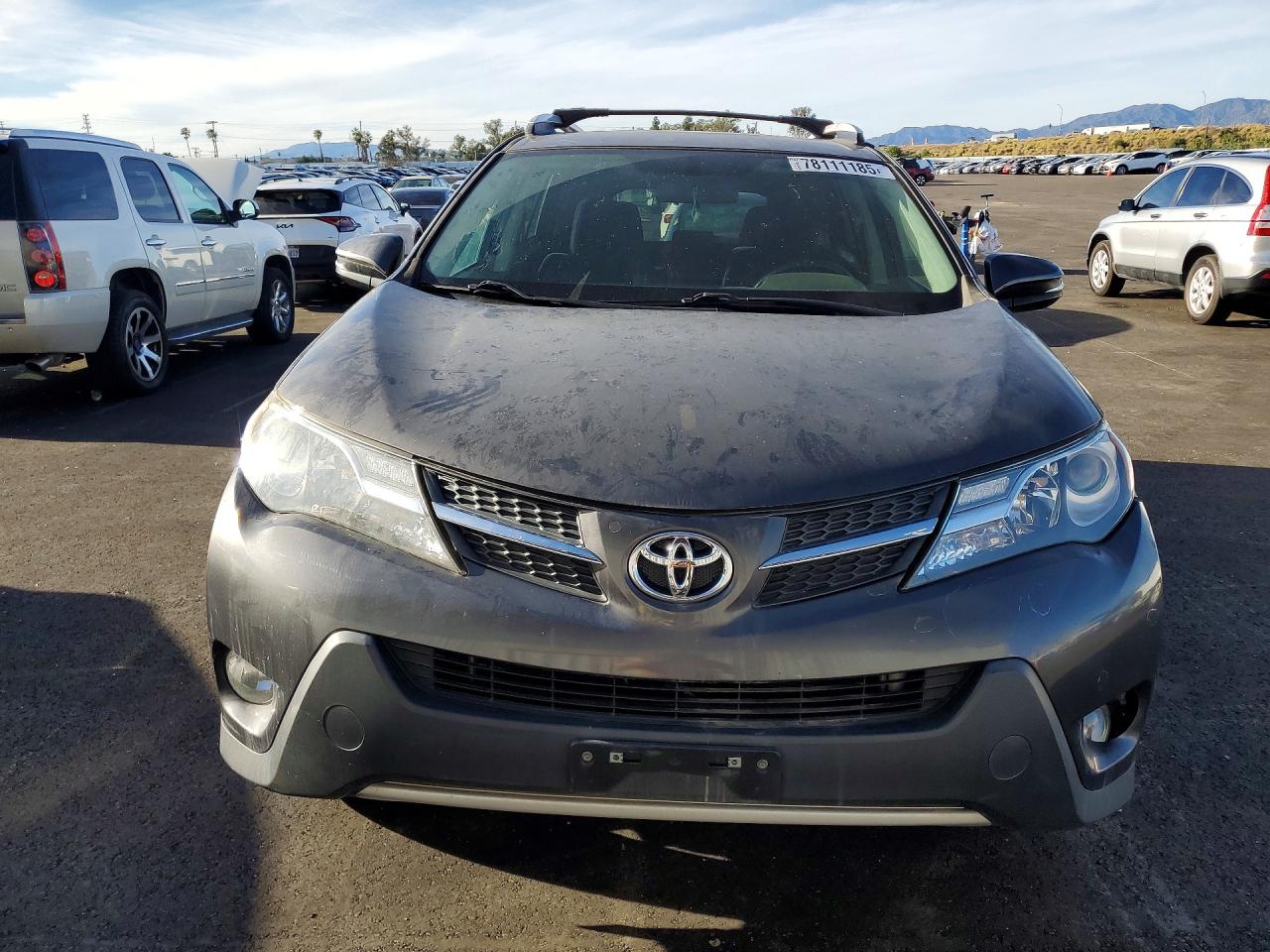 2015 TOYOTA RAV4 XLE photo 9