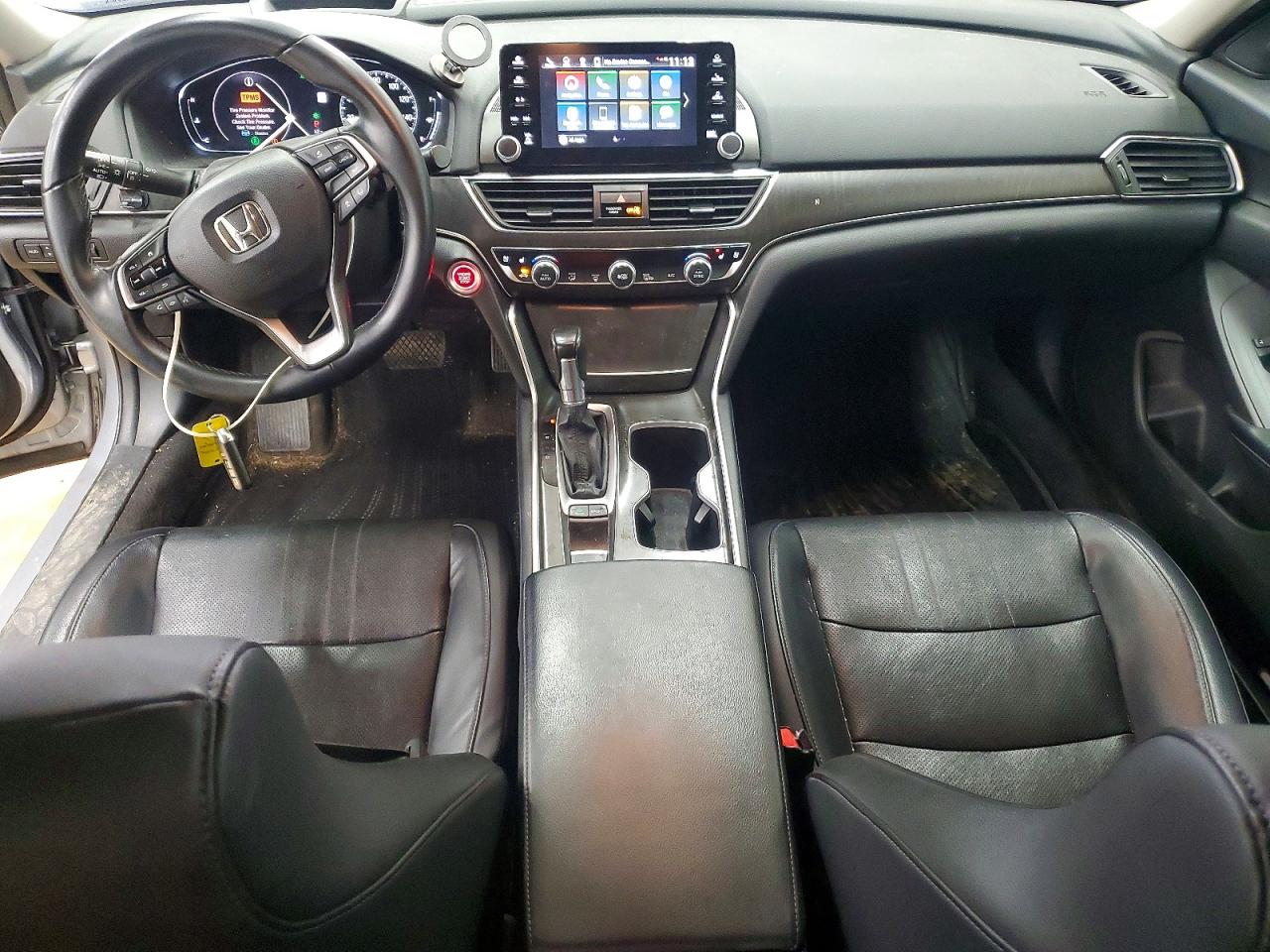 2018 HONDA ACCORD TOURING photo 15