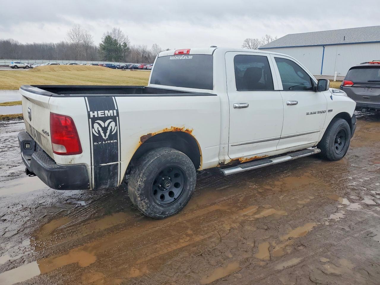 2011 DODGE RAM 1500 photo 3