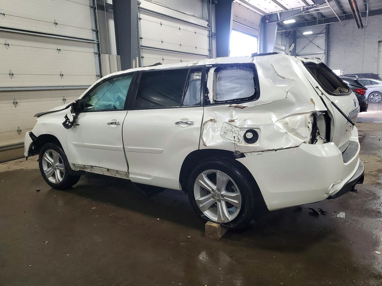 2010 TOYOTA HIGHLANDER LIMITED photo 2