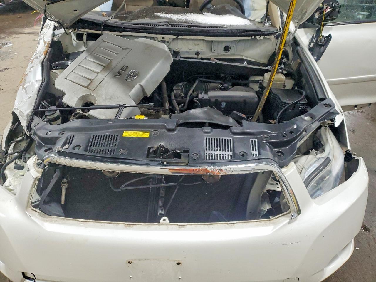 2010 TOYOTA HIGHLANDER LIMITED photo 12