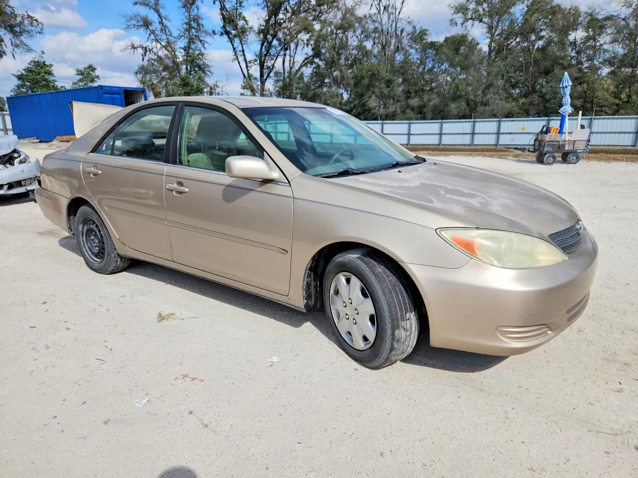 2003 TOYOTA CAMRY LE photo 4