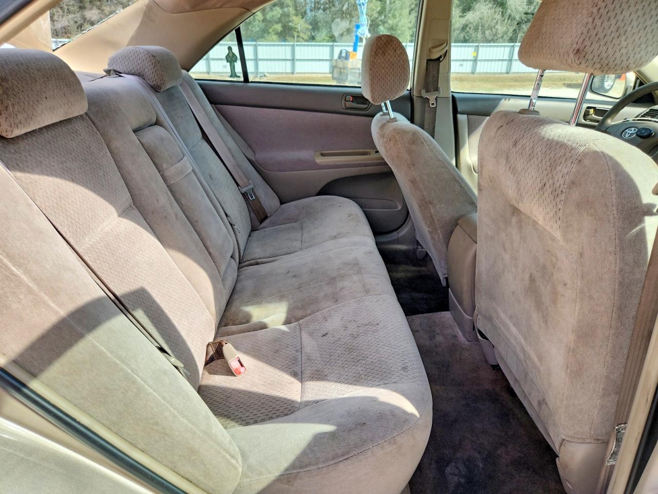 2003 TOYOTA CAMRY LE photo 10