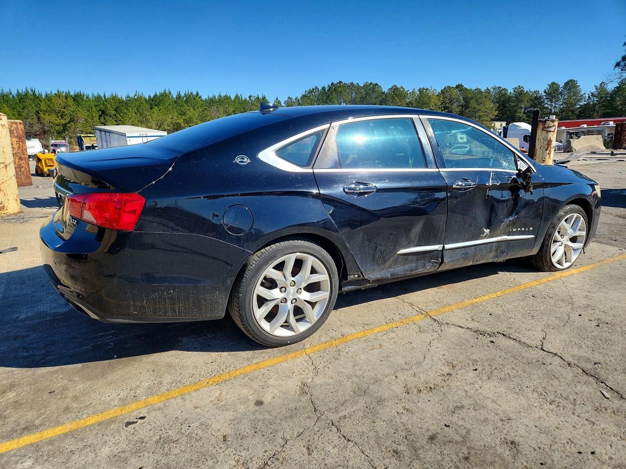 2014 CHEVROLET IMPALA LTZ photo 3
