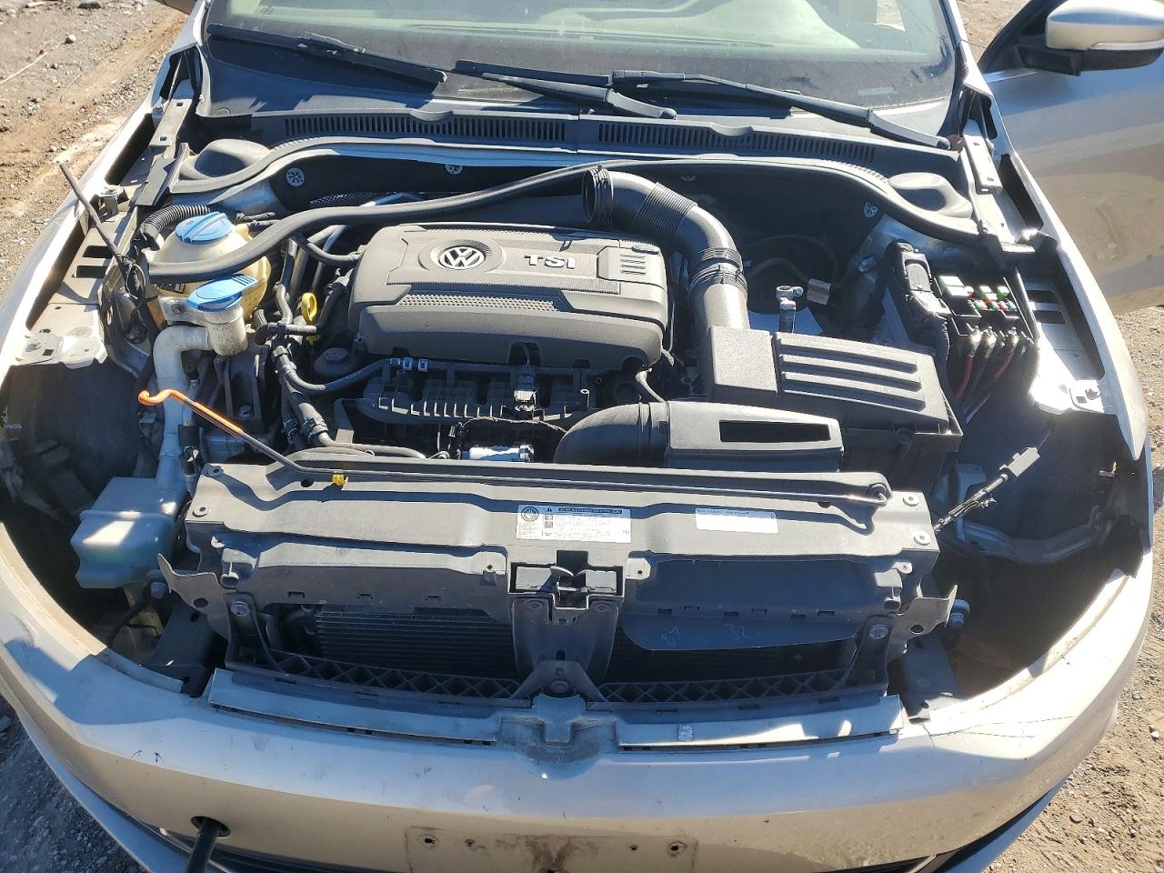2014 VOLKSWAGEN JETTA SE photo 21