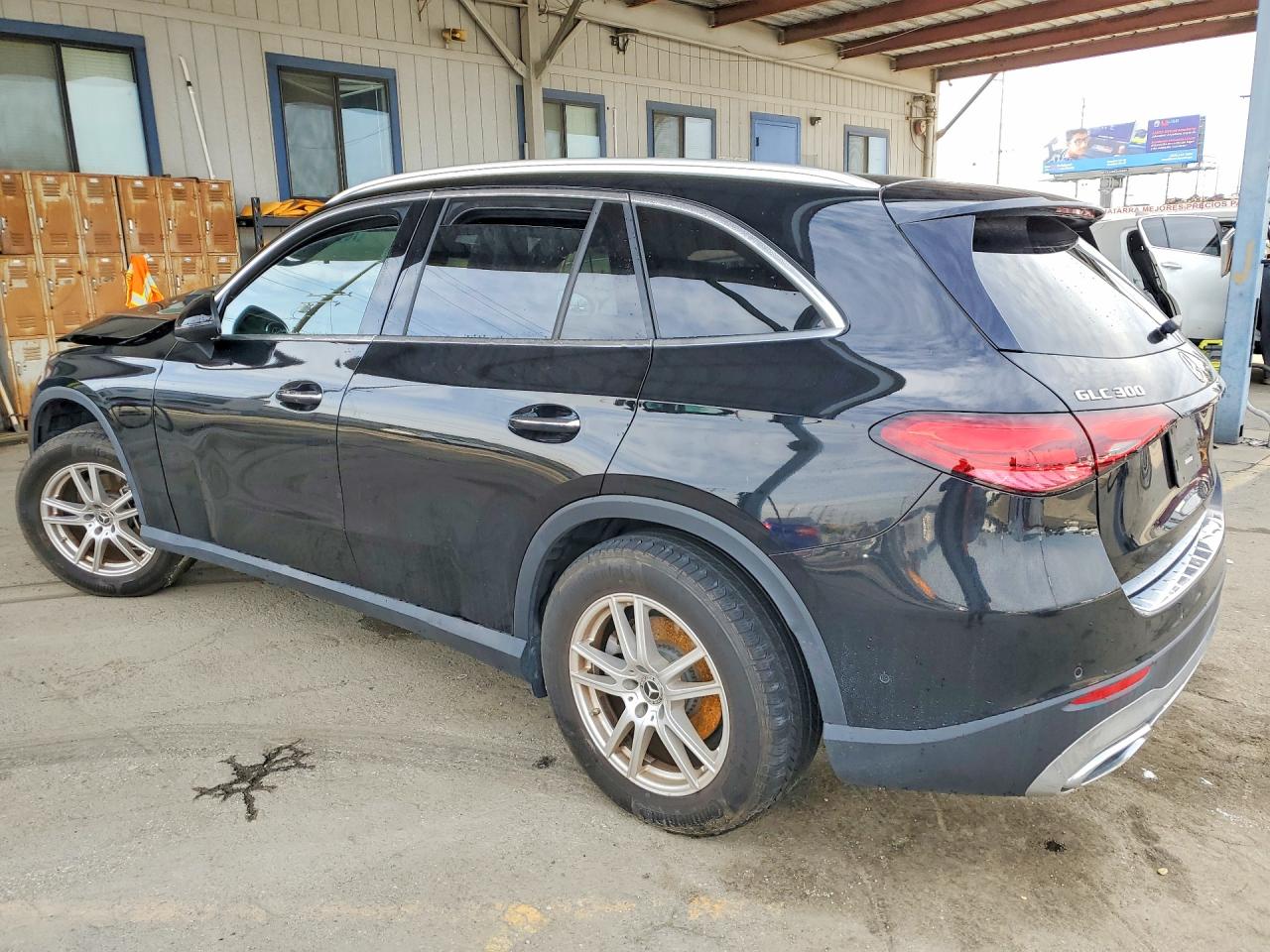 2023 MERCEDES-BENZ GLC 300 4MATIC photo 2